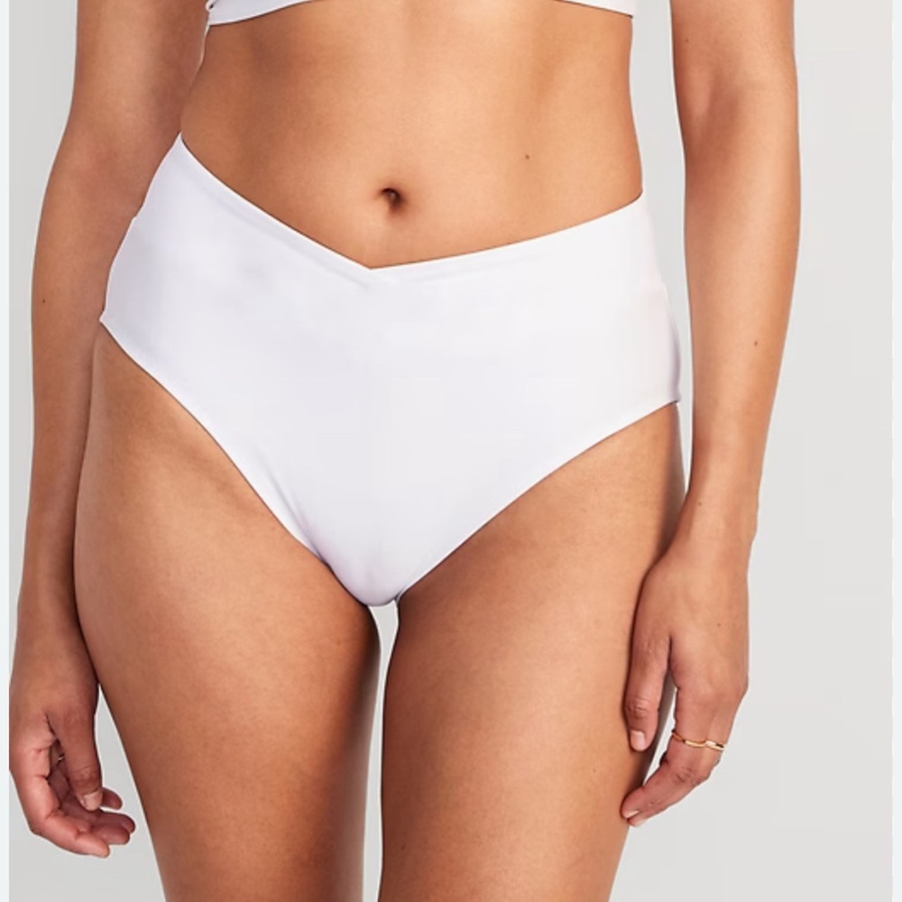 Old Navy White Women's Swim Bottom 3X
